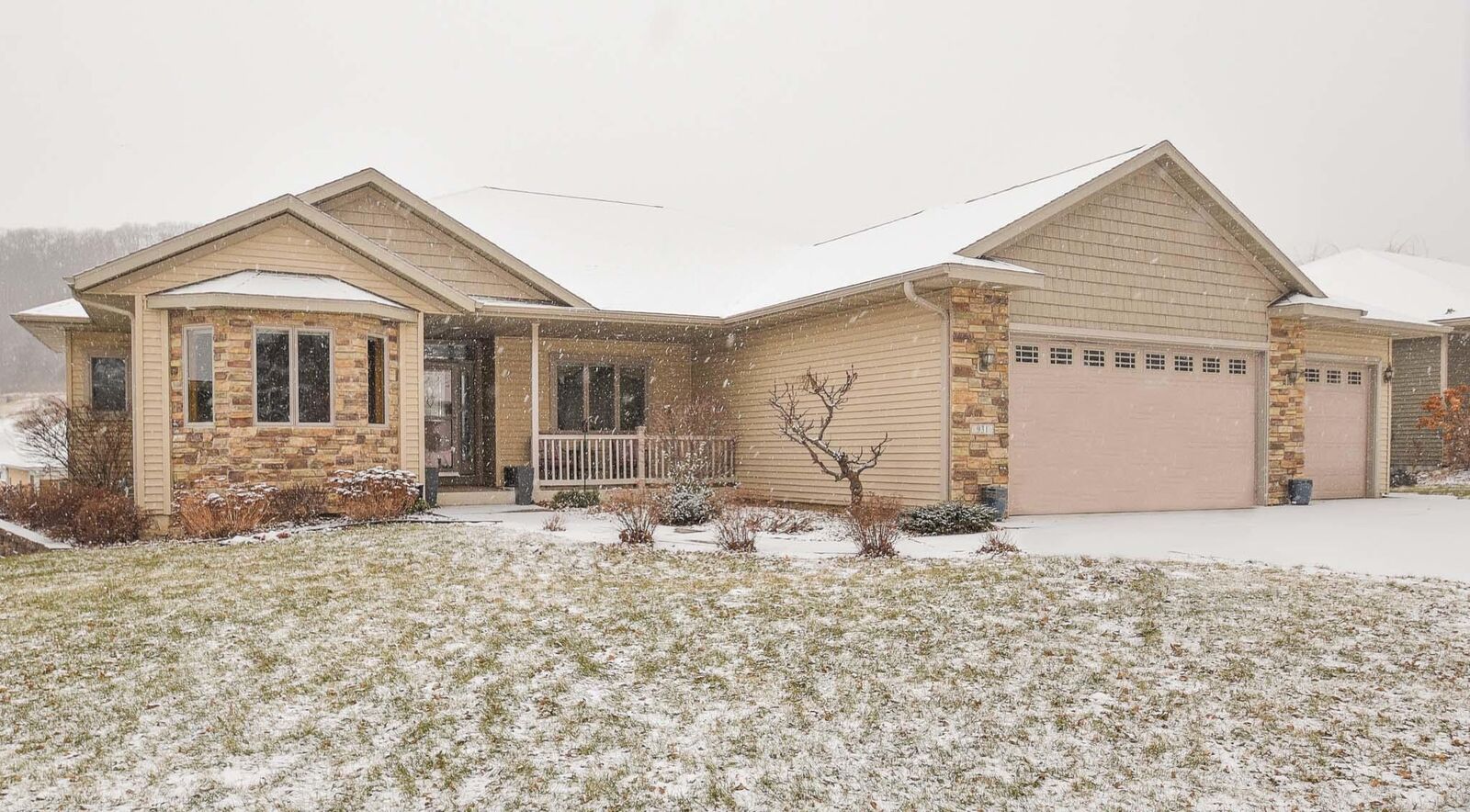 Property Photo:  931 Tahoe Dr  WI 54650 