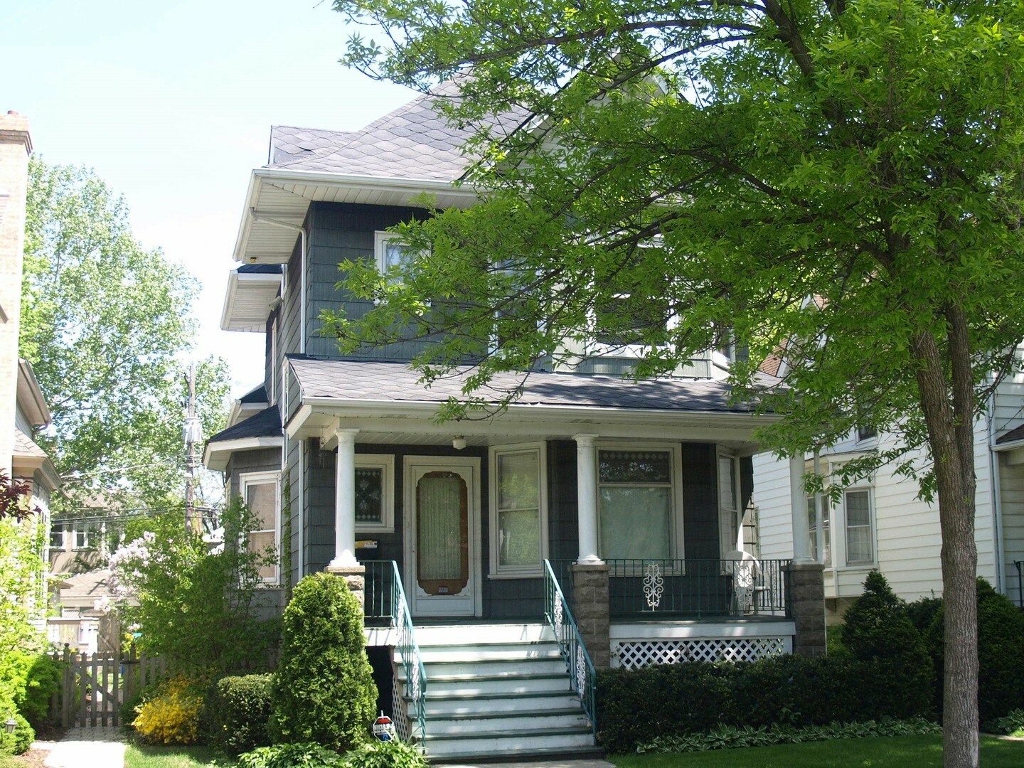 Property Photo:  4125 North Harding Avenue  IL 60618 