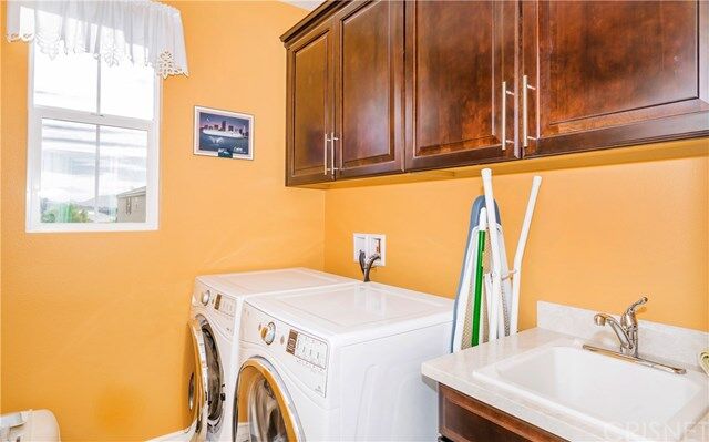 Property Photo: 28569 Las Canastas Drive CA 91354