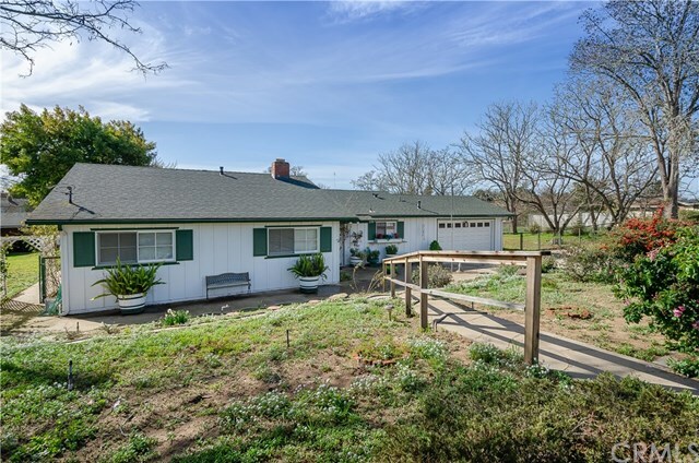 Property Photo:  250 S Las Flores Drive  CA 93444 