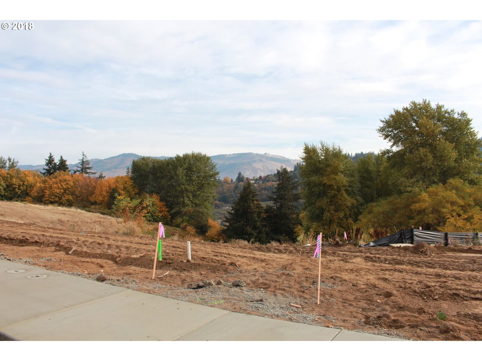 Property Photo:  1612 2nd St 89  OR 97031 