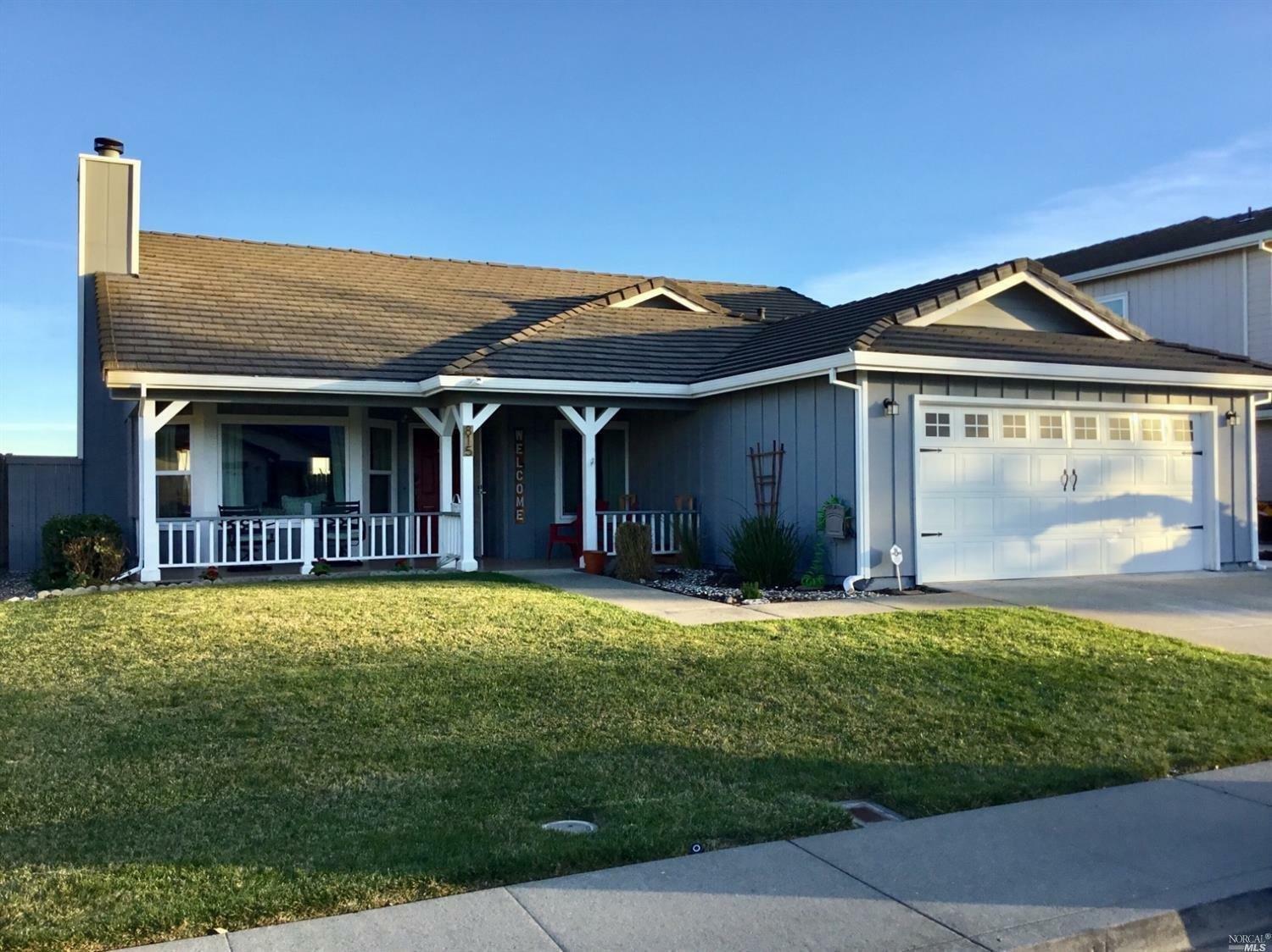 Property Photo: 815 Calico Trail CA 95687