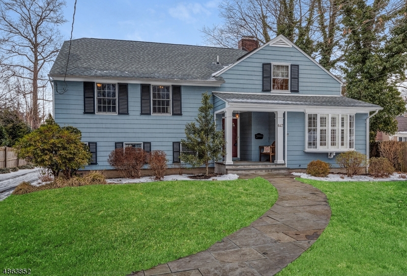 Property Photo:  647 Radley Road  NJ 07090 