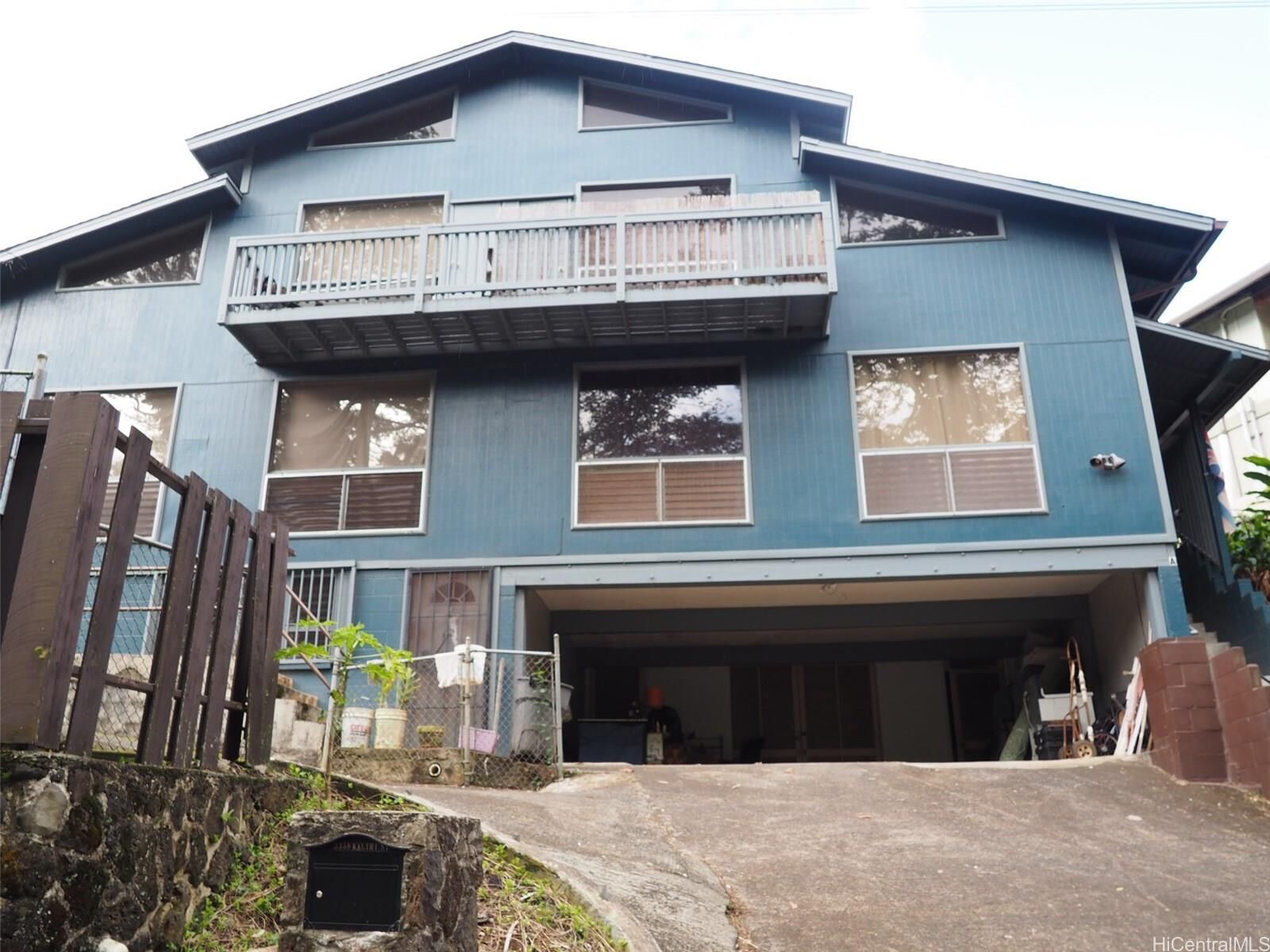 Property Photo:  3358 Kalihi Street  HI 96819 