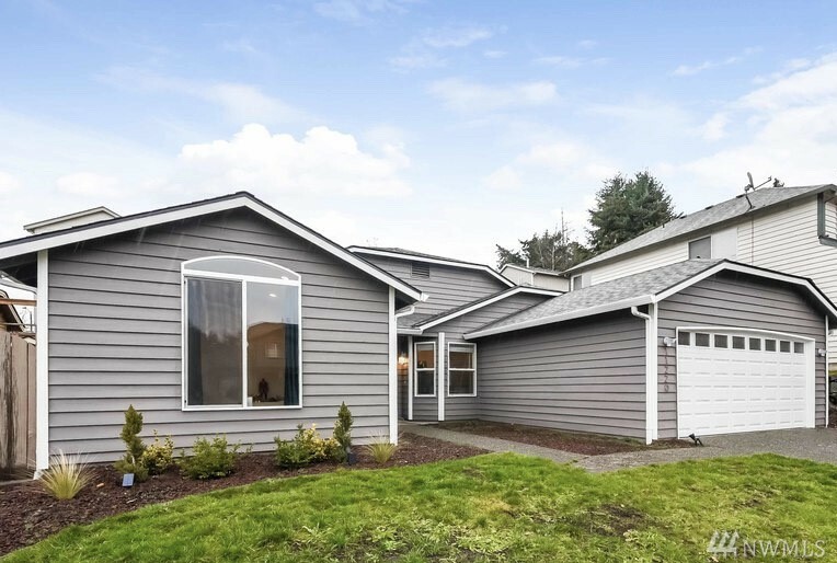 Property Photo:  11220 SE 267th Place  WA 98030 