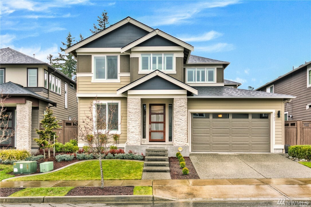 Property Photo: 2703 55th St SE WA 98092