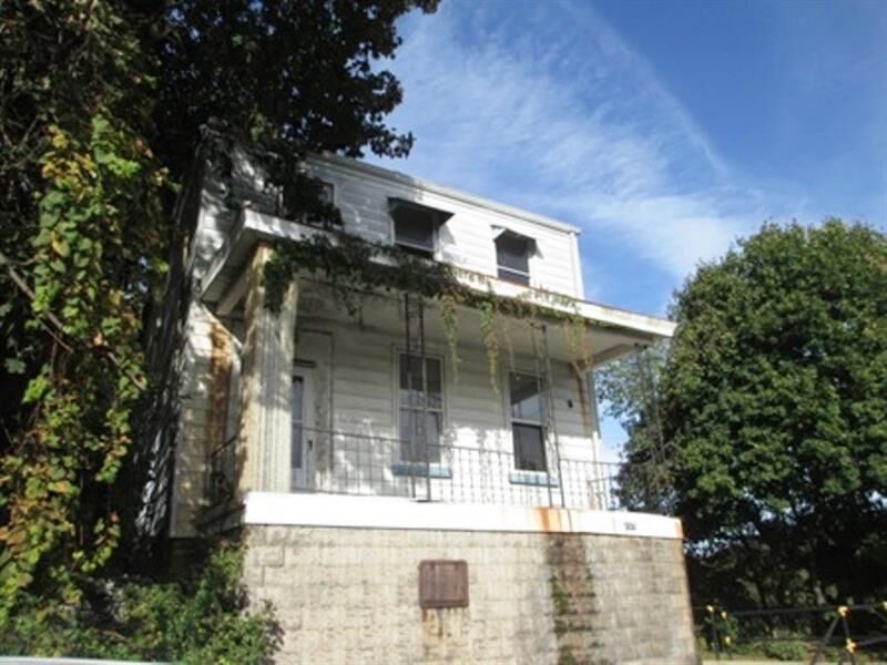 Property Photo: 506 Herschel St PA 15220