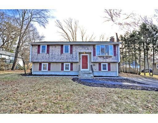 Property Photo: 7 N Lakeview Rd MA 02766