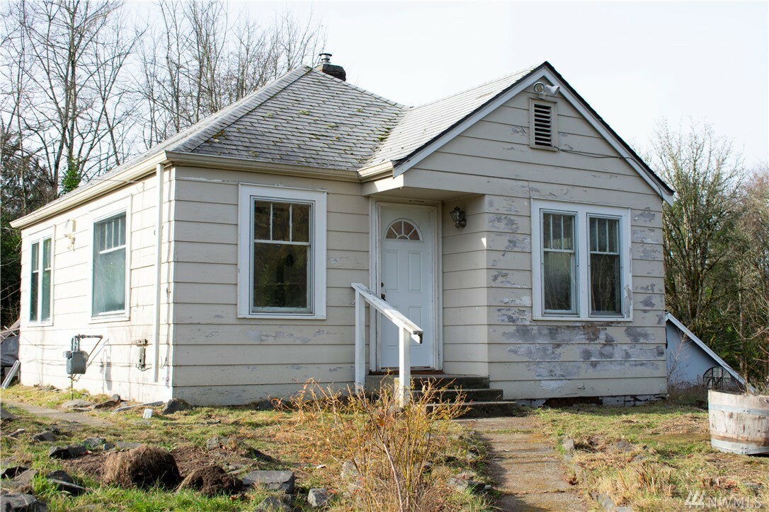 Property Photo:  213 South St  WA 98366 