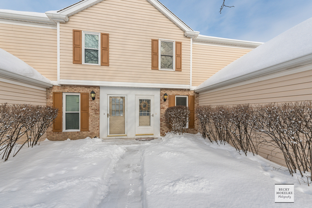 Property Photo:  2684 Waterford Court  IL 60502 