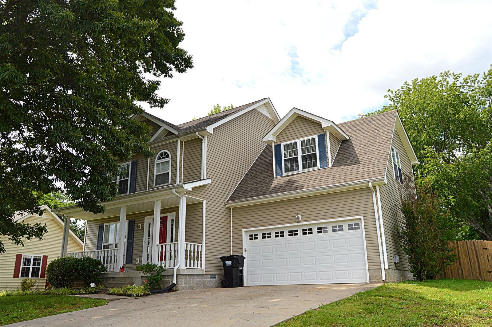 Property Photo: 1927 Whirlaway Cir TN 37040