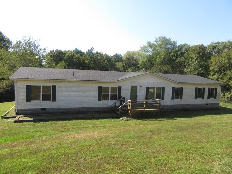 Property Photo: 741 Bumpus Mills Rd TN 37058