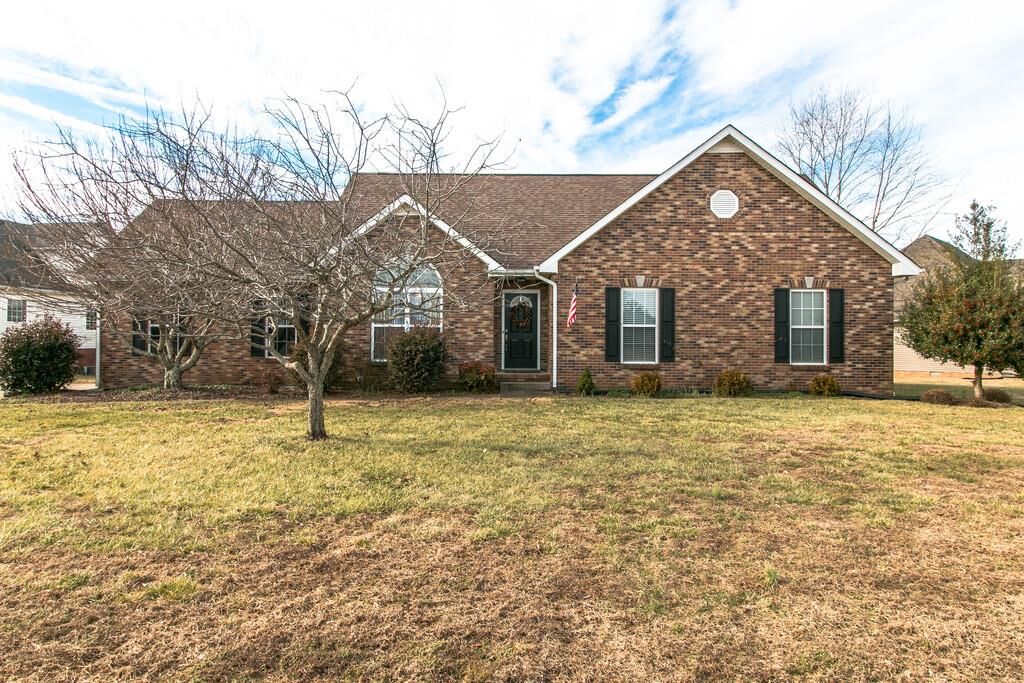 Property Photo: 3438 Poplar Hl TN 37043