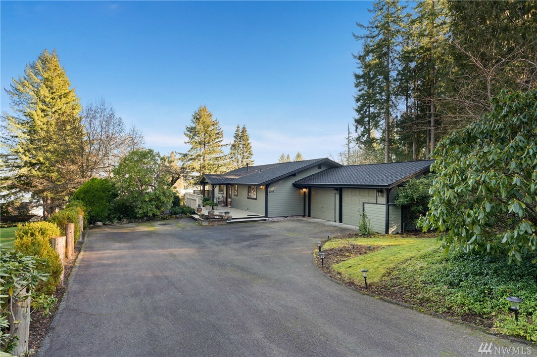 Property Photo: 2104 59th Ave NW WA 98502