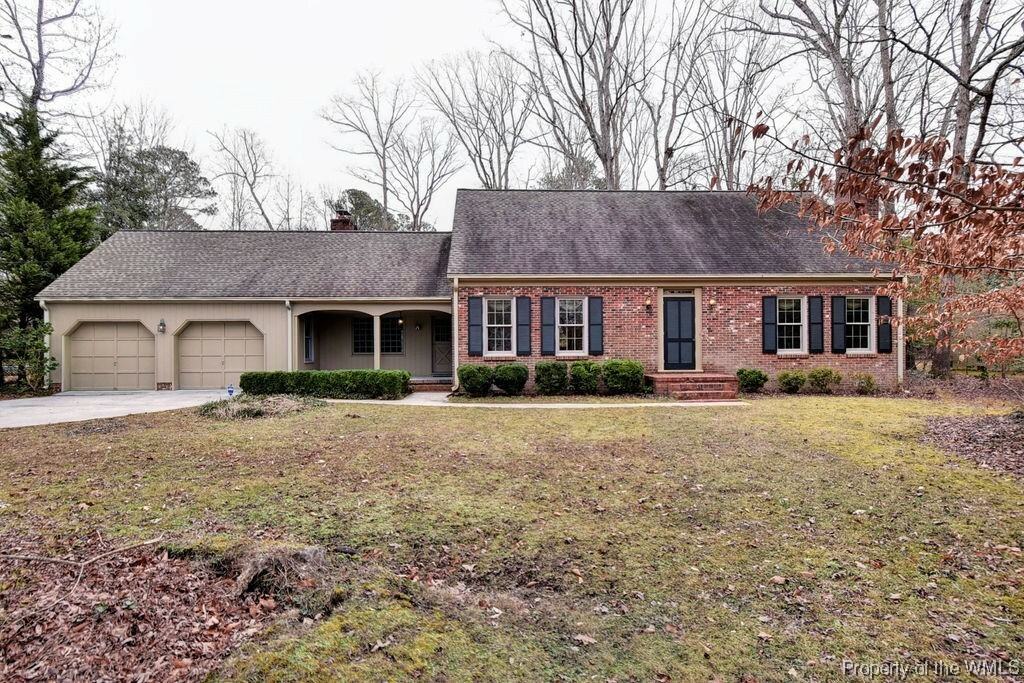 Property Photo:  214 Kingswood Drive  VA 23185 