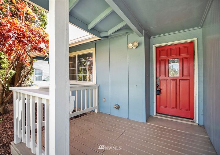 Property Photo: 3141 Pennsylvania Street WA 98632