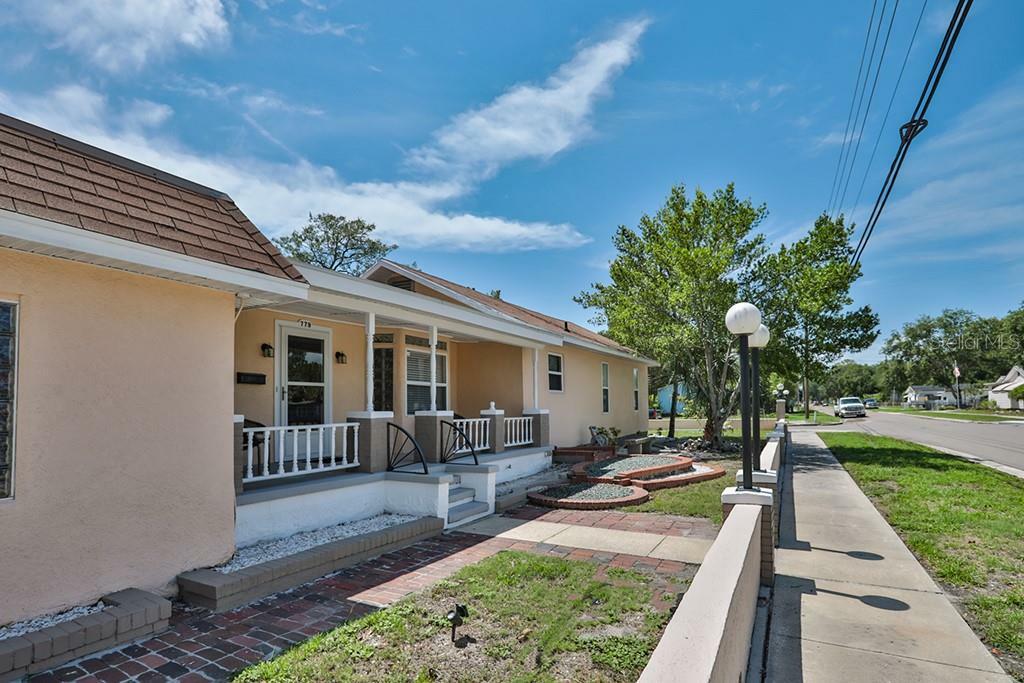 Property Photo:  779 49th Avenue N  FL 33703 