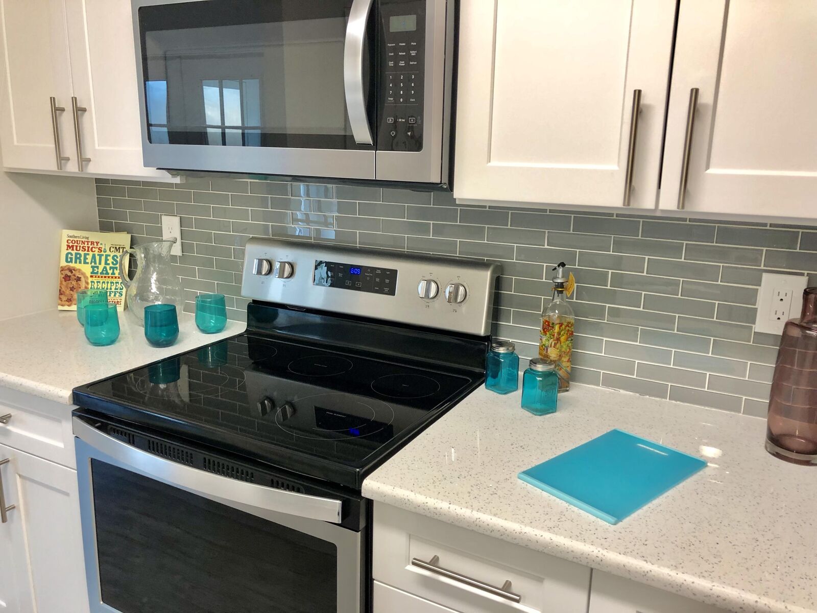 Property Photo:  705 Swan Lane  FL 32541 
