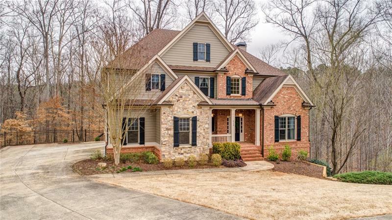 Property Photo:  913 Landsdowne Cove   30115 