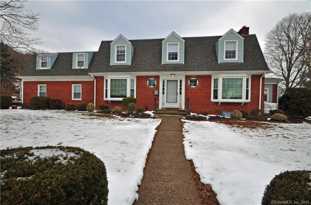 Property Photo:  10 Fairway Drive  CT 06053 