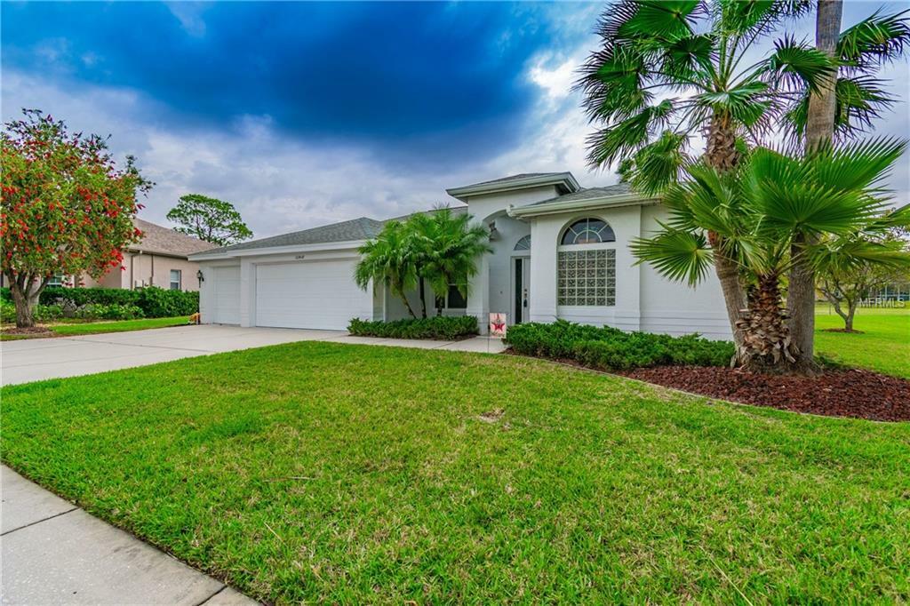 Property Photo:  16408 Turnbury Oak Drive  FL 33556 