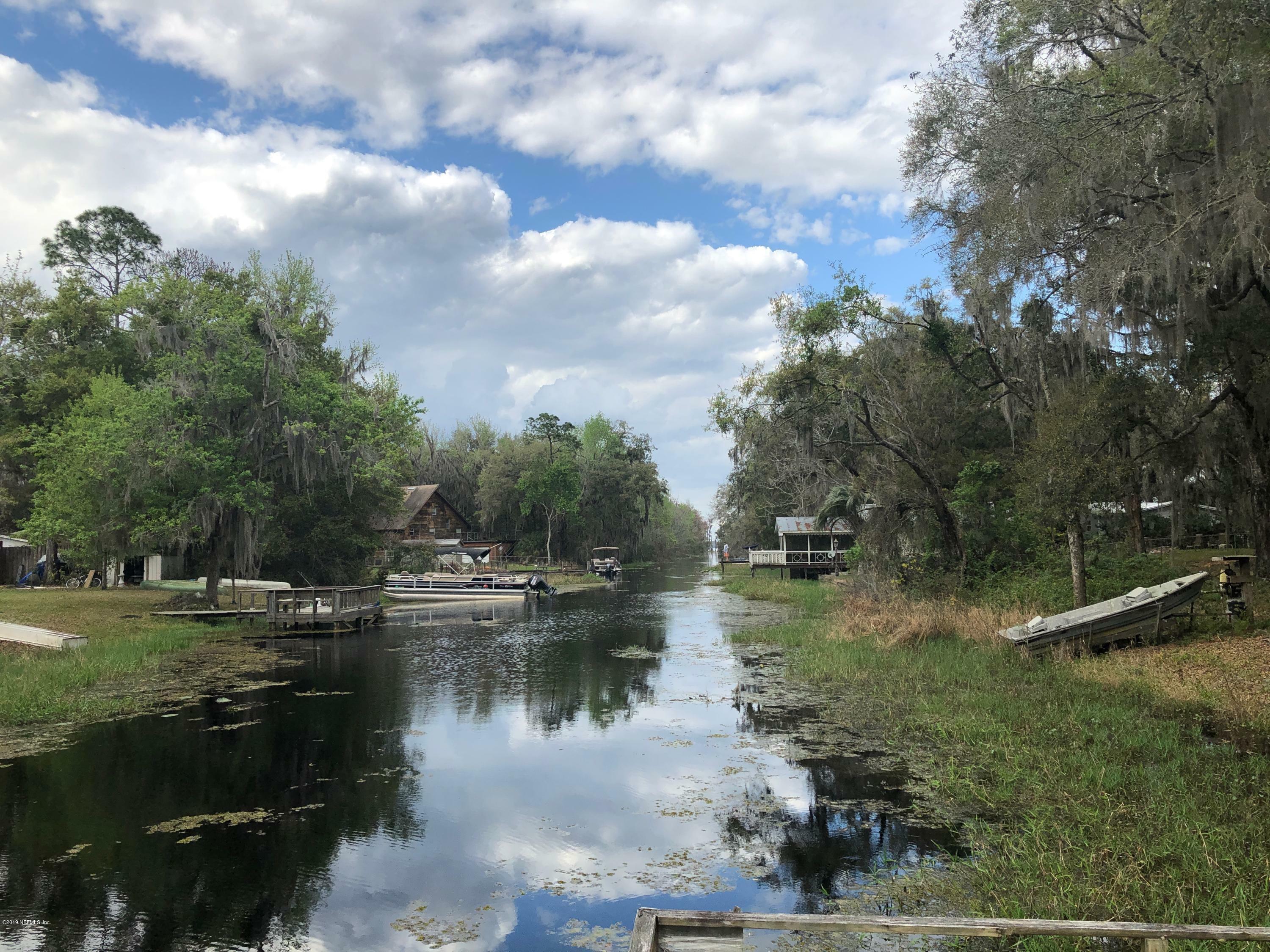 Property Photo:  6128 Island Road  FL 32666 