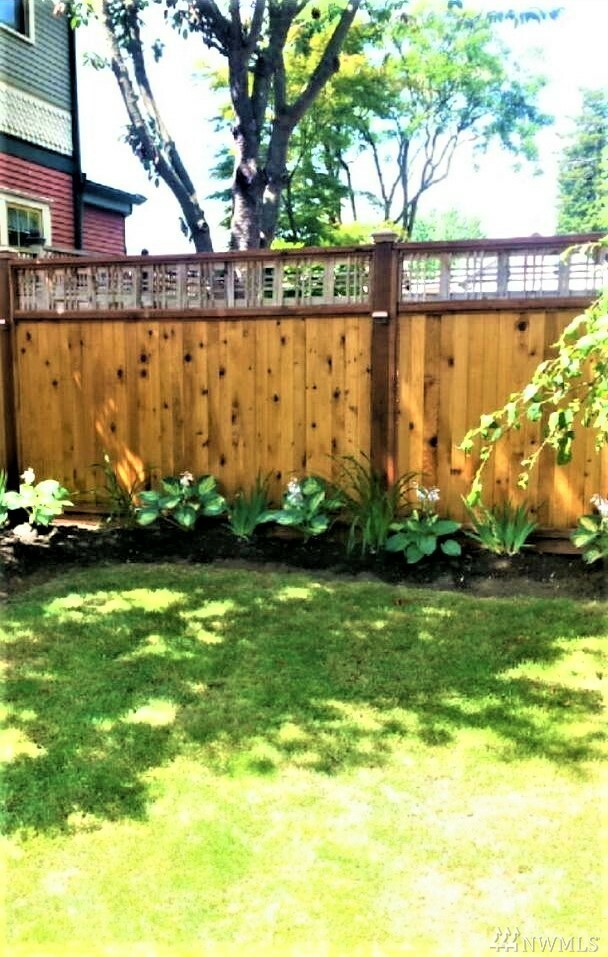 Property Photo: 2110 Virginia Ave WA 98201