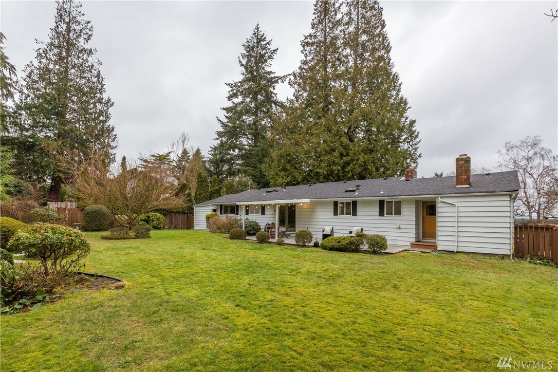 Property Photo:  10713 SW Cowan Rd  WA 98070 