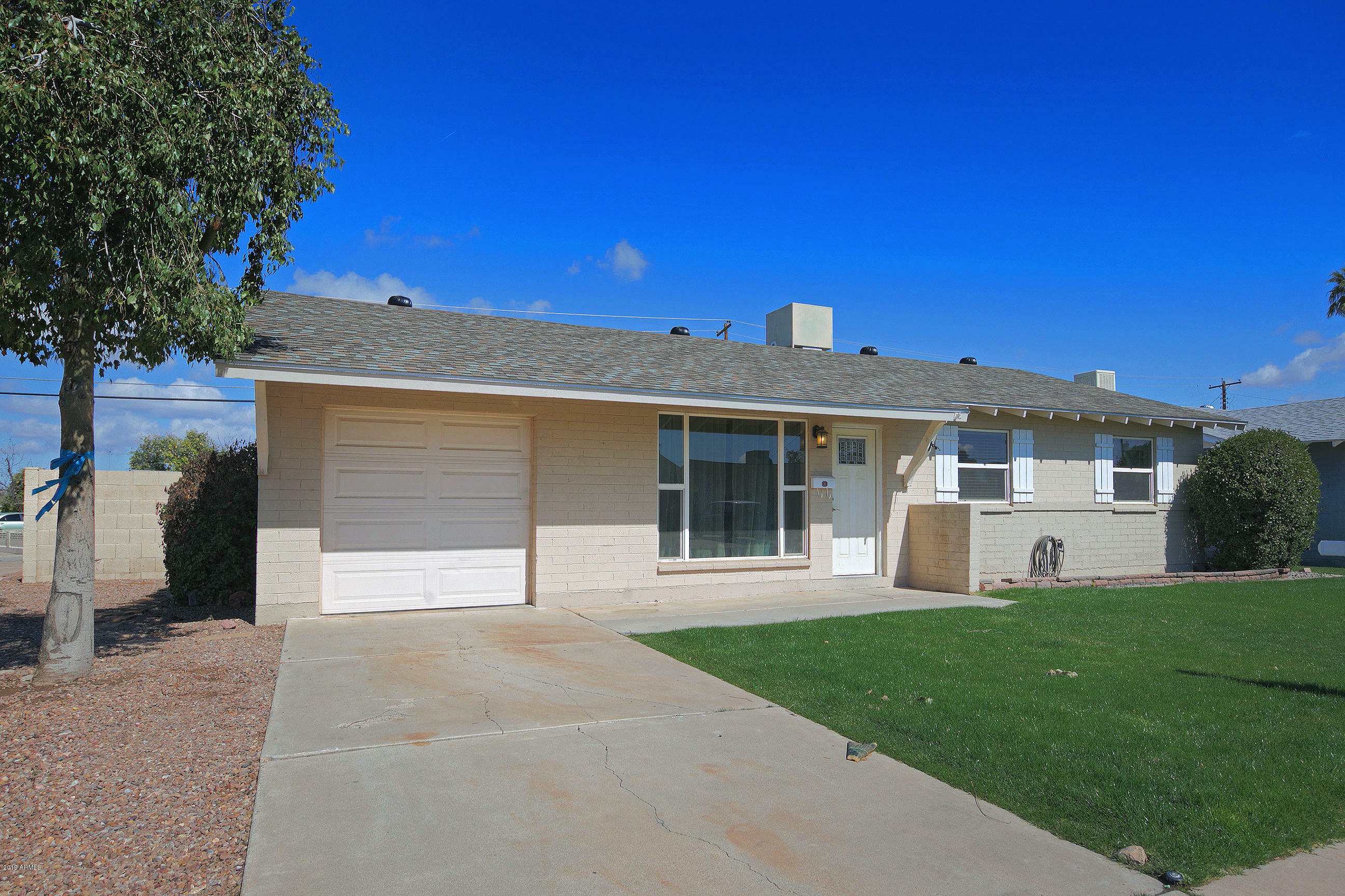 Property Photo:  8130 E Palm Lane  AZ 85257 