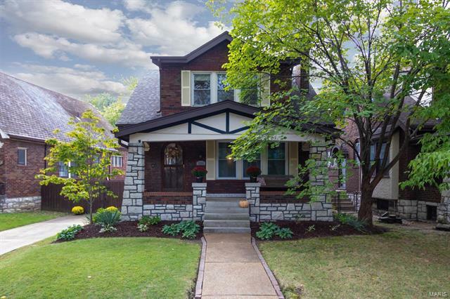 Property Photo: 3996 Bowen Street 63116