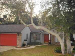 Property Photo: 327 Evergreen Avenue FL 32578