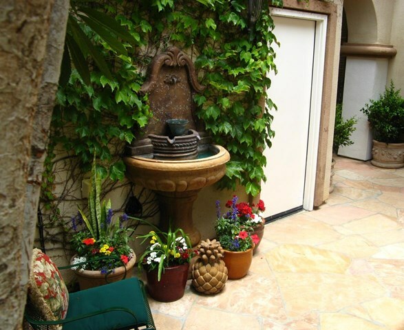 Property Photo:  543 Meridian Way  CA 92011 