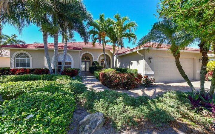 4629 Sweetmeadow Circle  Sarasota FL 34238 photo