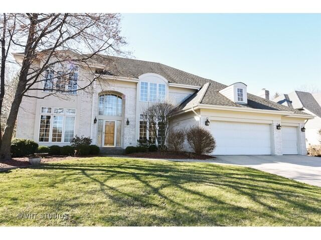 Property Photo:  1401 Darien Club Drive  IL 60561 