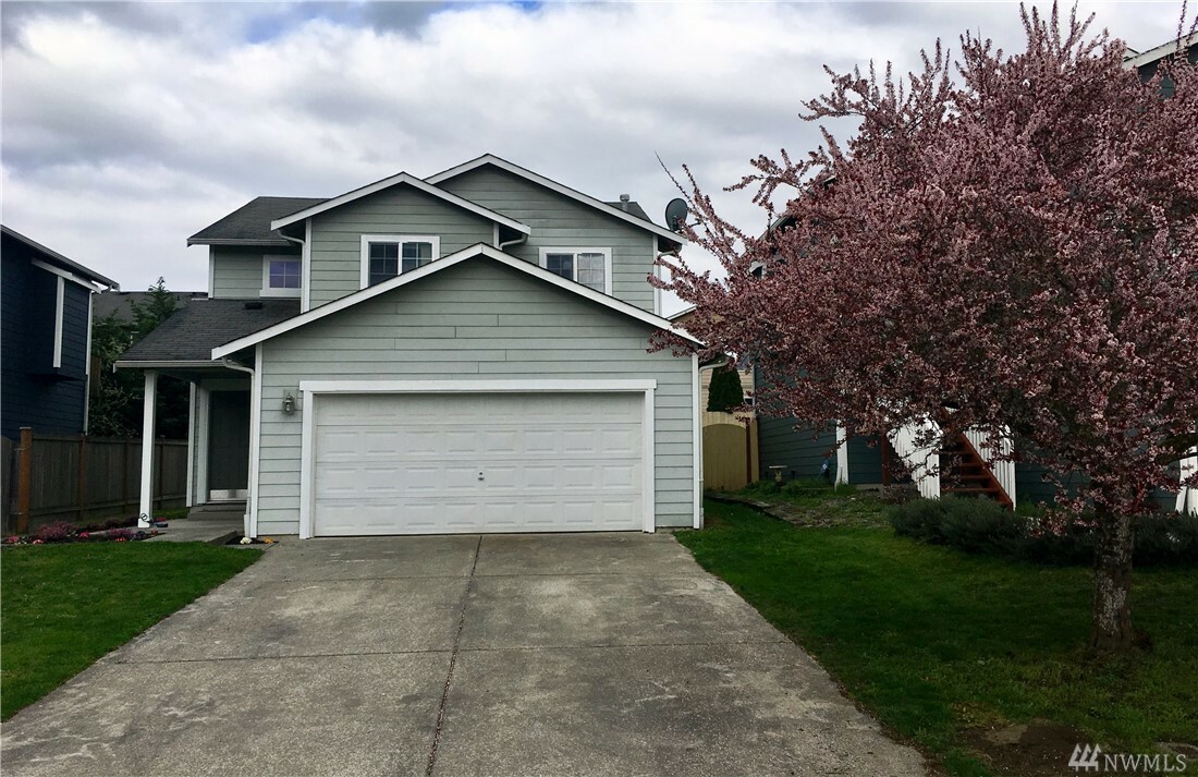 Property Photo:  3905 152nd Place SE  WA 98012 