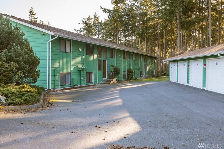 645 NW Atalanta Wy 102  Oak Harbor WA 98277 photo