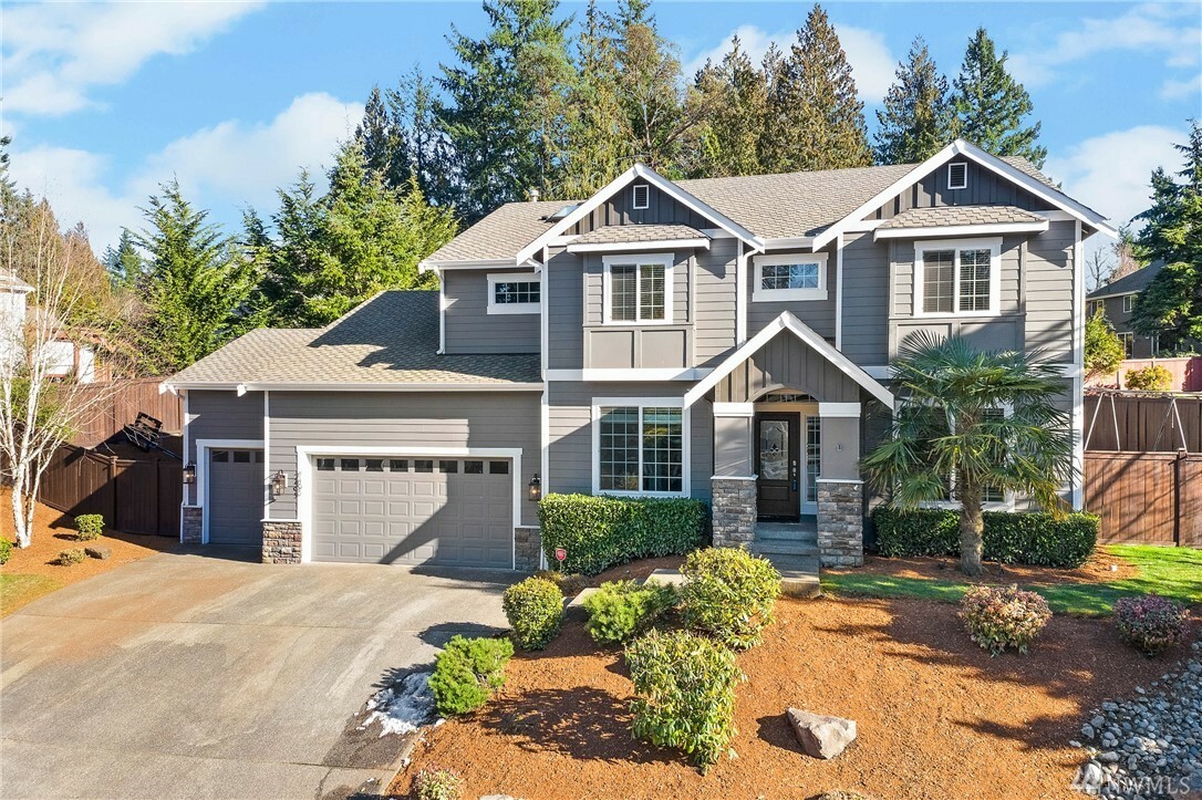 Property Photo:  7495 N Creek Lp NW  WA 98335 