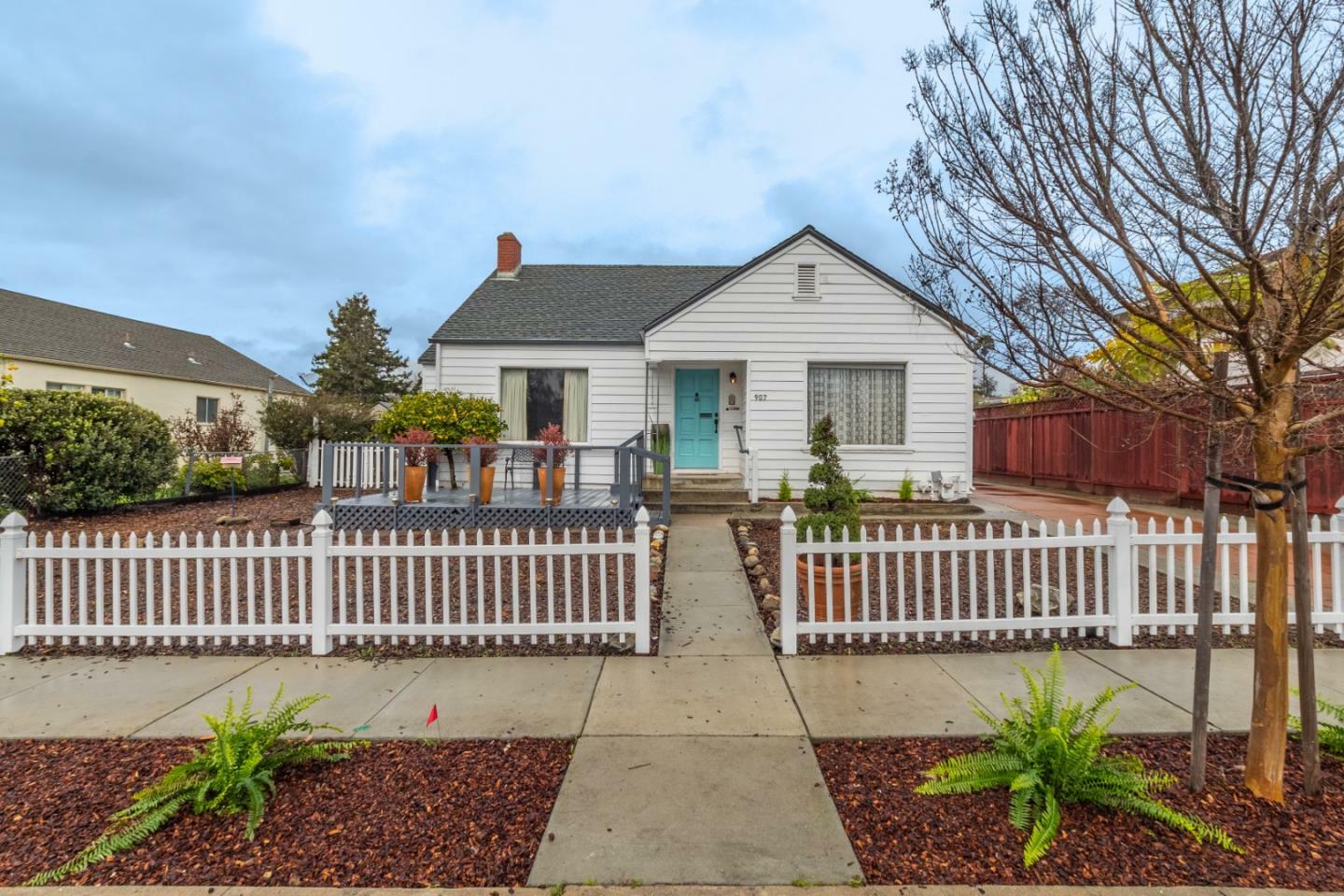 Property Photo: 907 Windham Street CA 95062