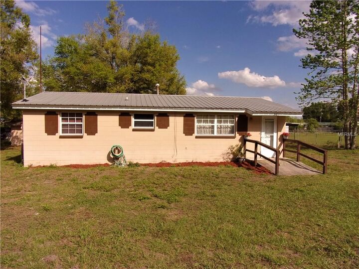 507 S Perry Avenue  Fort Meade FL 33841 photo
