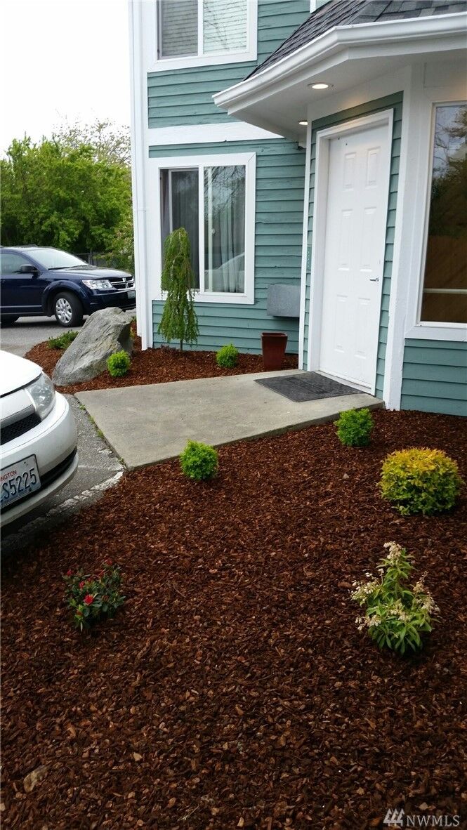 Property Photo: 952 SE Ely St WA 98277