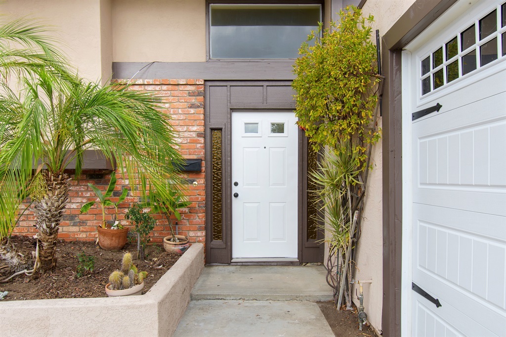 Property Photo:  12815 Iola Way  CA 92064 