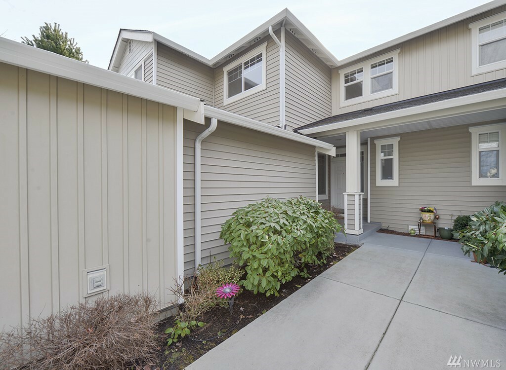 Property Photo: 10921 SE 187th Lane WA 98055