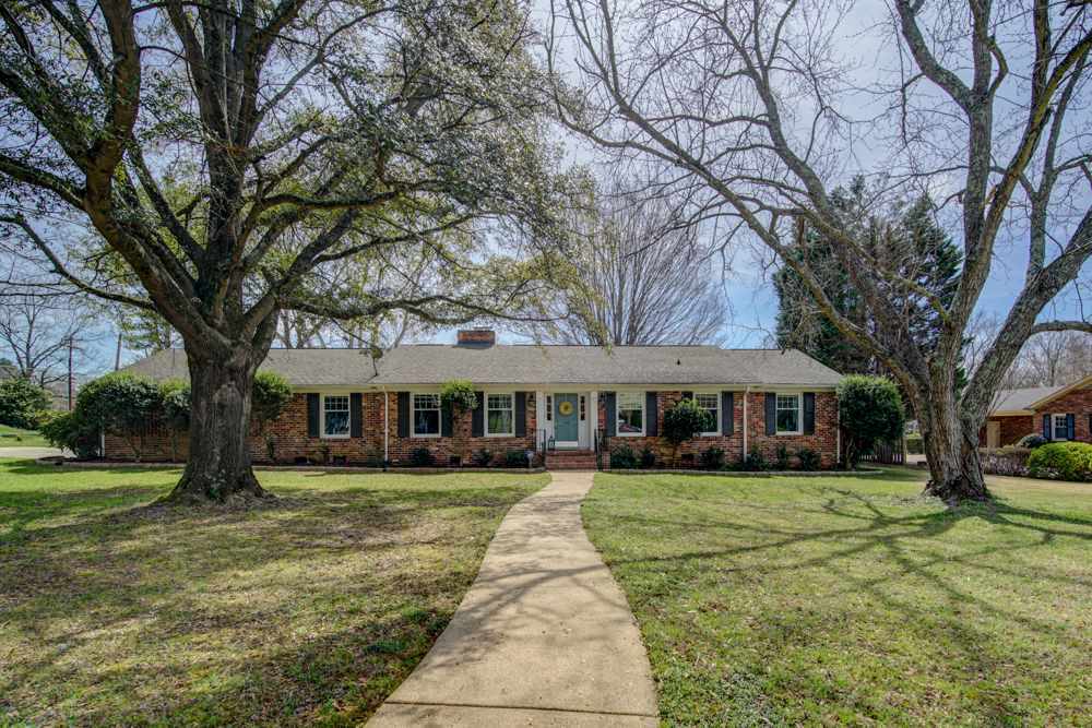 Property Photo:  140 Mabry Dr  SC 29307 