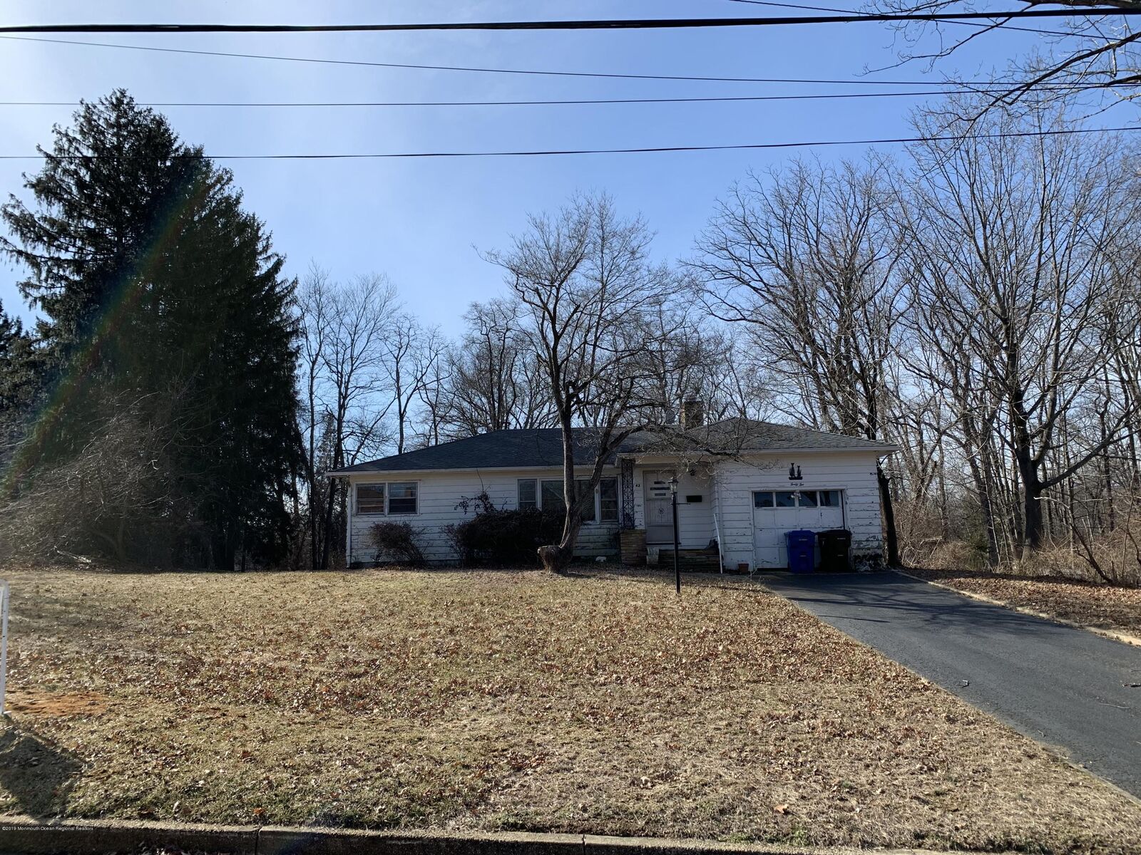 Property Photo:  42 Hilltop Circle  NJ 07738 