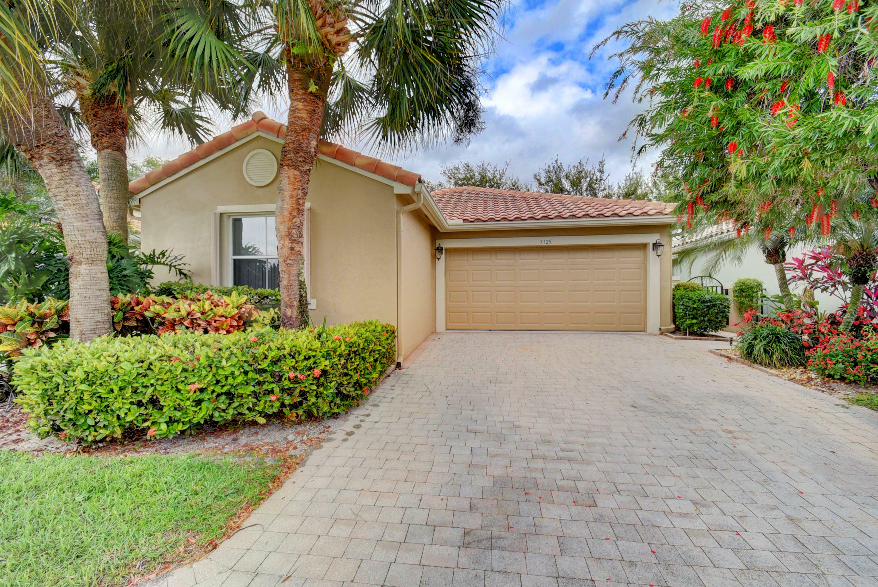 Property Photo:  7125 Whitfield Avenue  FL 33437 