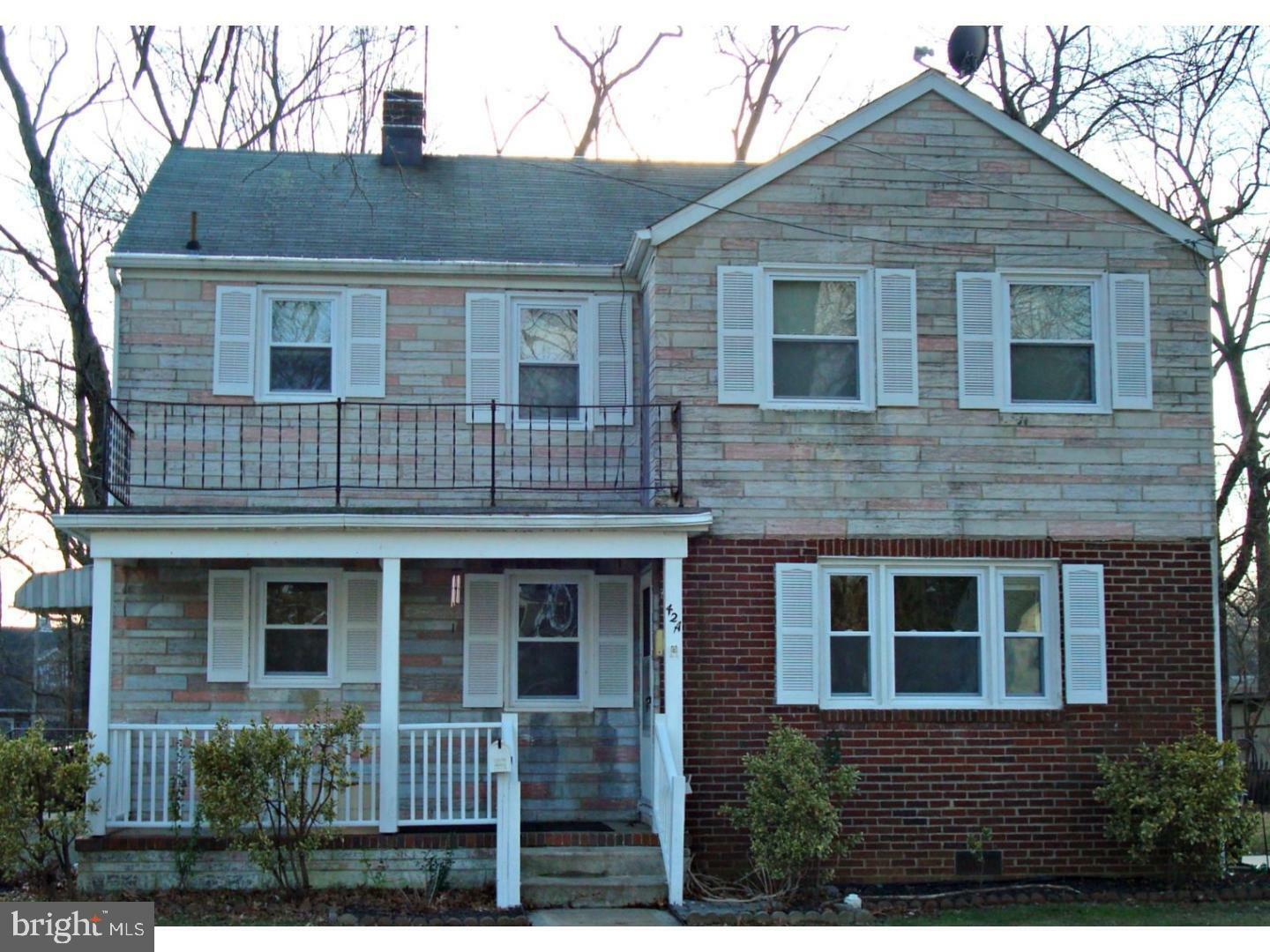 Property Photo:  42 Lee Street  NJ 08098 