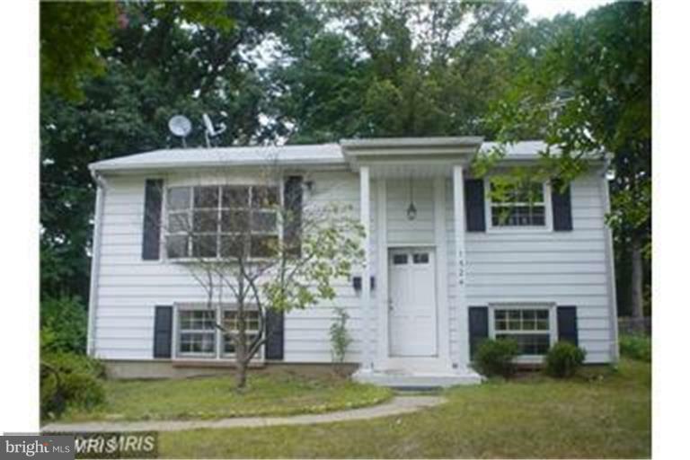 Property Photo:  1524 Florida Avenue  VA 22191 