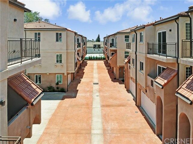 Property Photo:  9853 Lassen Court  CA 91345 