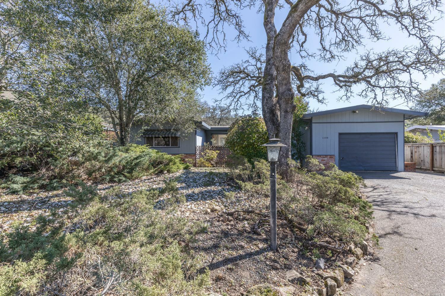 Property Photo:  1200 Los Robles Drive  CA 95476 