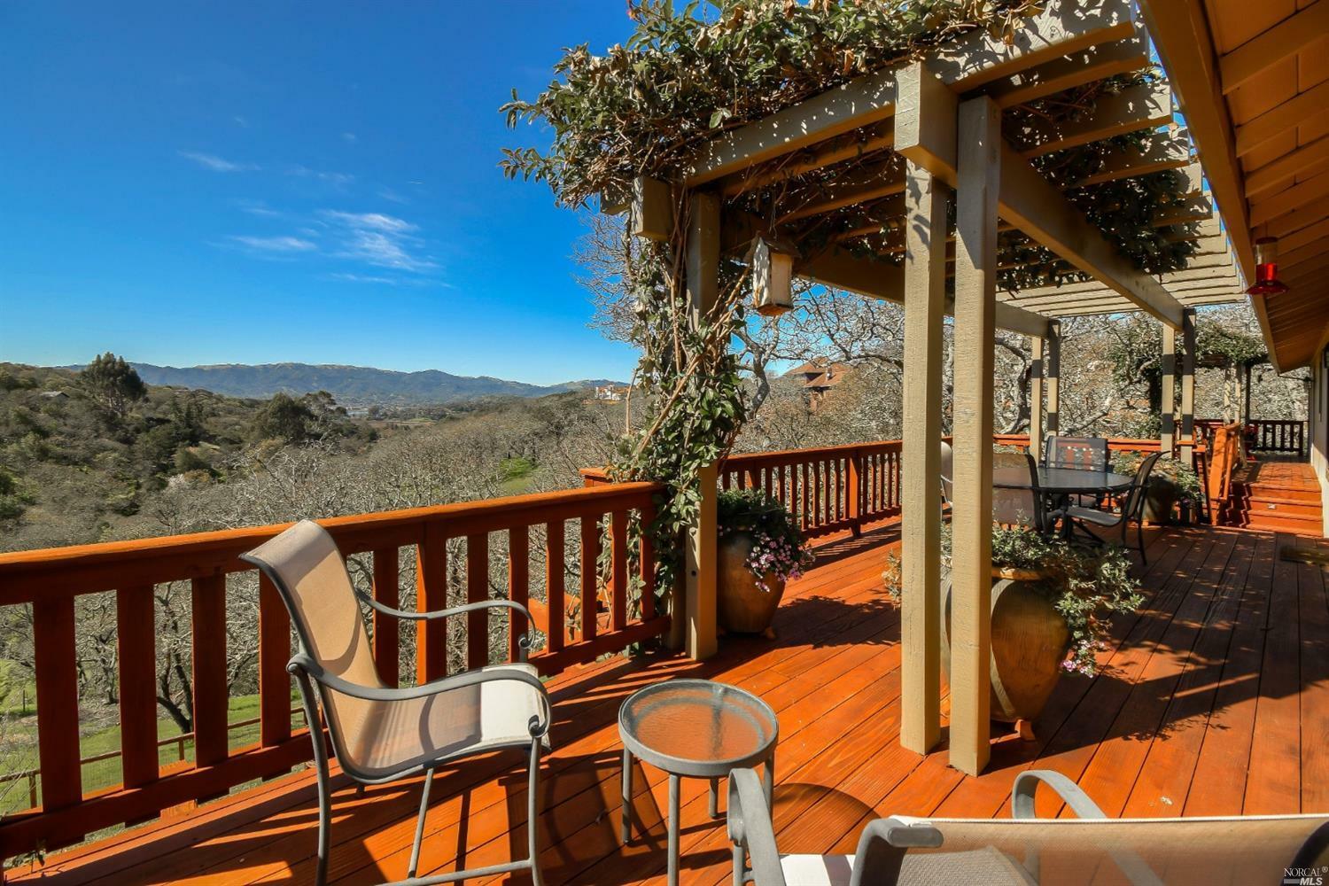 Property Photo:  273 Crest Road  CA 94945 